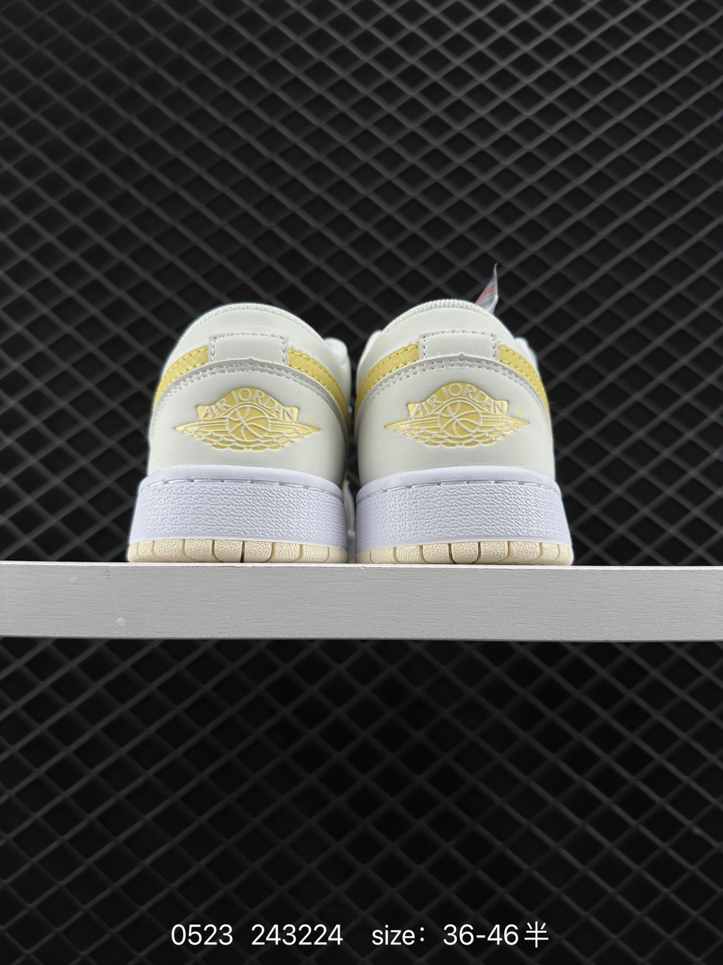 Air Jordan 1 Low AJ1